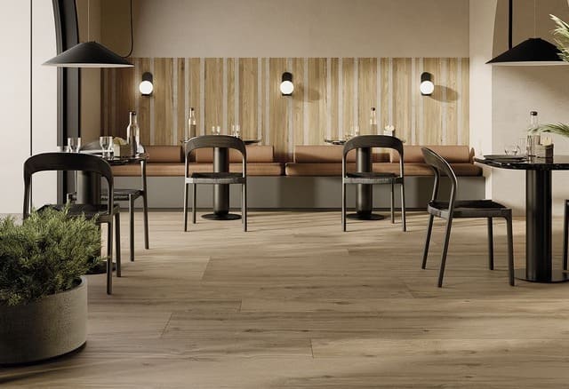 Gres porcellanato effetto legno castagno