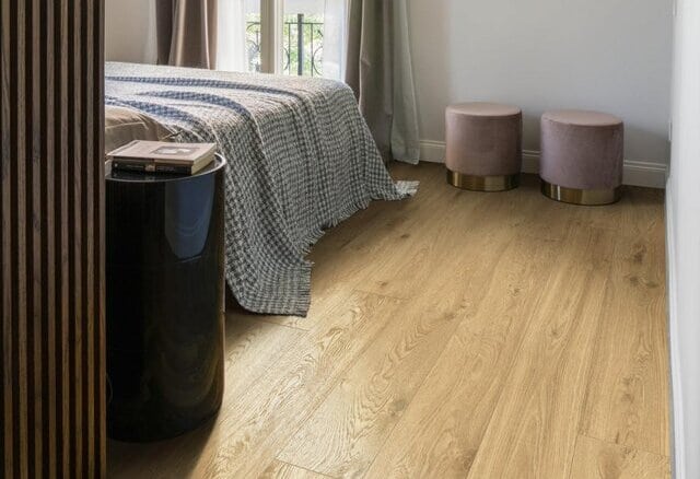 Gres porcellanato effetto legno larice